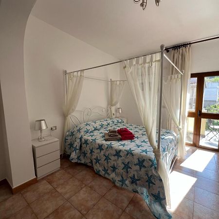 Bed And Breakfast Le Petunie Bari Sardo Bagian luar foto