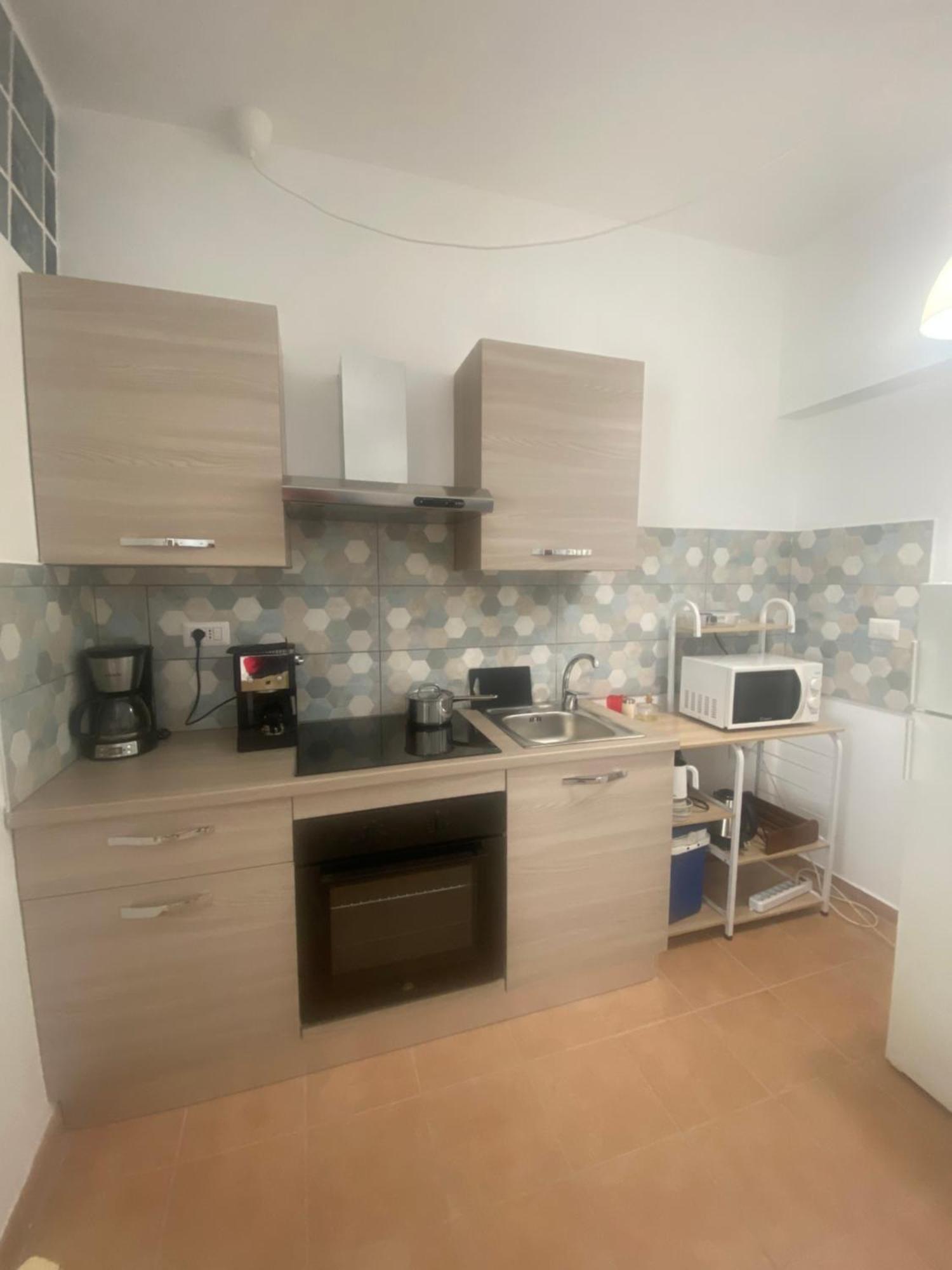 Bed And Breakfast Le Petunie Bari Sardo Bagian luar foto