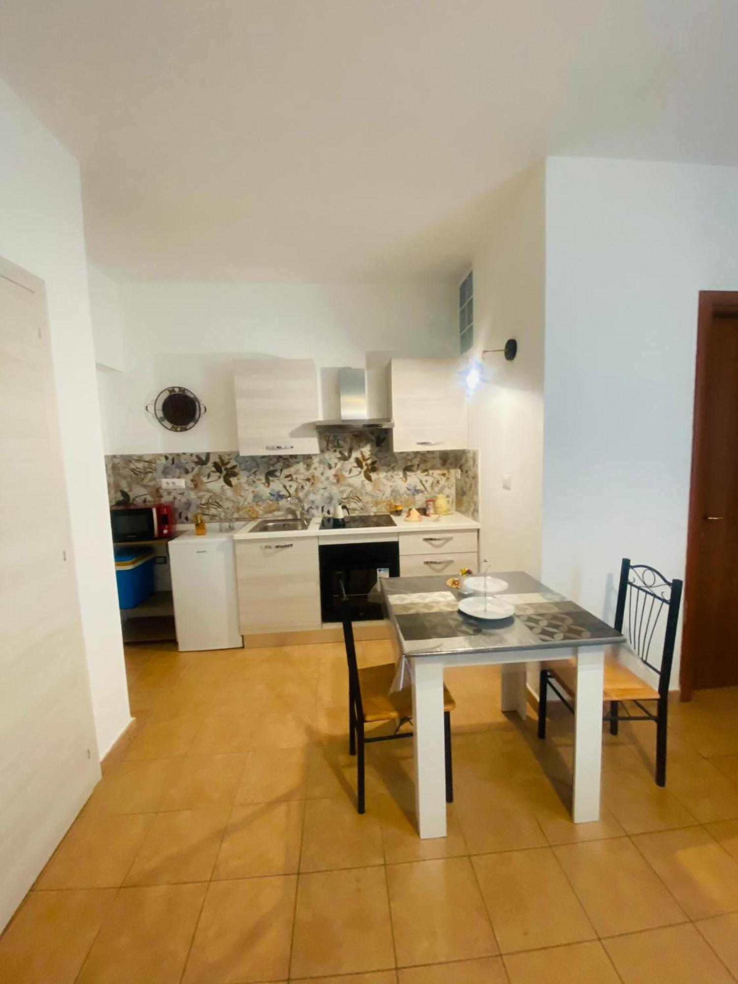 Bed And Breakfast Le Petunie Bari Sardo Bagian luar foto
